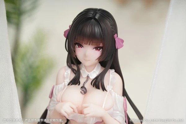 Gift+系列  碧蓝航线 特立尼达 更衣室里的捕猎者