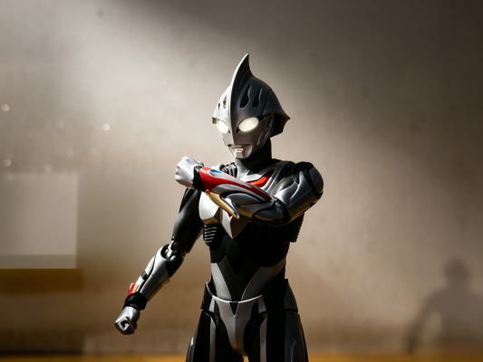 S.H.Figuarts 奈克赛斯奥特曼 幼年形态