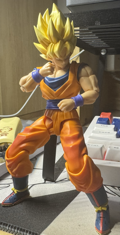S.H.Figuarts 超级赛亚人孙悟空〈决战开幕〉