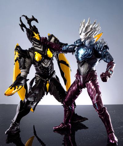 S.H.Figuarts 海帕芝顿（完全体）