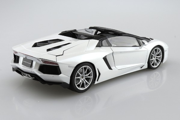 超跑系列 No.8 兰博基尼 Aventador  Roadster  2012款