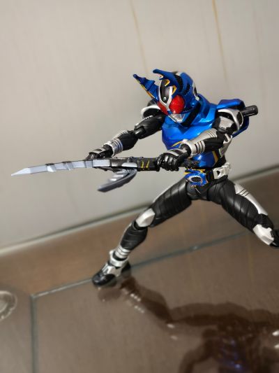 S.H.Figuarts（真骨雕制法） 假面骑士钢斗王 骑士形态 真骨雕制法10周年纪念版