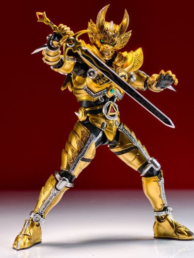 S.H.Figuarts（真骨雕制法） 黄金骑士牙狼（冴岛钢牙）牙狼20周年纪念版