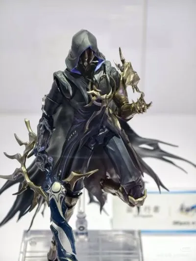 S.H.Figuarts 崩坏：星穹铁道 「至黑之剑」盗火行者