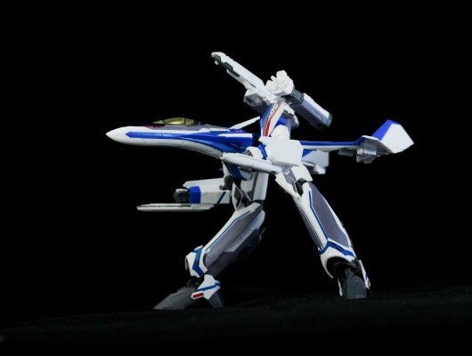 HG 1/100 VF-31J 齐格飞（疾风·英梅尔曼专用机）