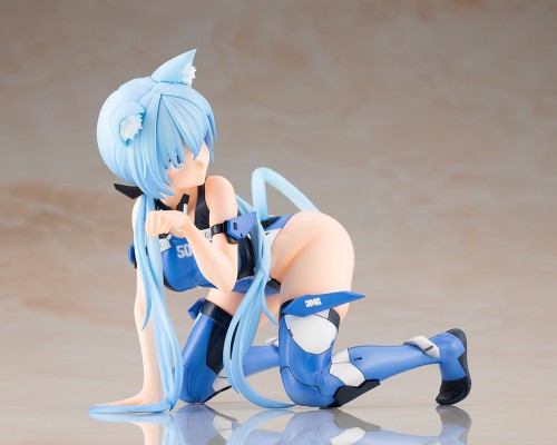 机甲少女 短剑 泳装