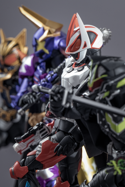 S.H.Figuarts 假面骑士极狐 推进器形态三代