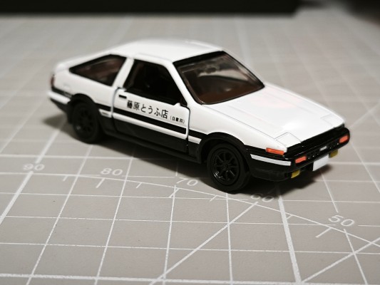多美卡高级无限 UNL01 头文字D AE86 Trueno（藤原拓海）