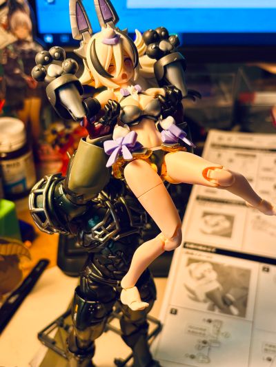 女神装置 PUNI☆MOFU 银狼