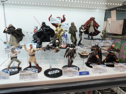 S.H.Figuarts 星球大战 曼达洛人与古古
