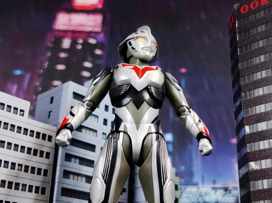S.H.Figuarts 奈克赛斯奥特曼 幼年形态