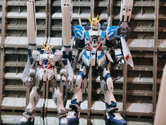 HG 1/144 高达基地限定 NT高达 B装备