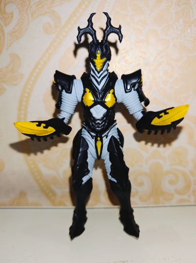 S.H.Figuarts 海帕芝顿（完全体）