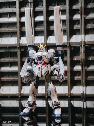 HG 1/144 高达基地限定 NT高达 B装备