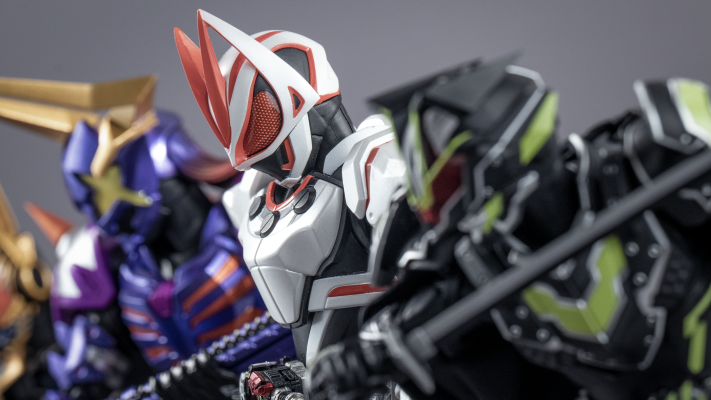 S.H.Figuarts 假面骑士极狐 推进器形态三代