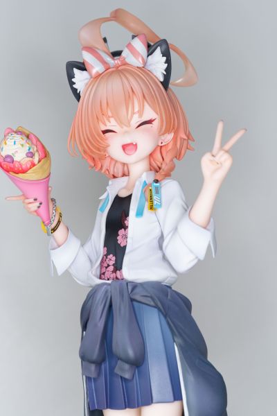 蔚蓝档案 美甘尼禄（校服）