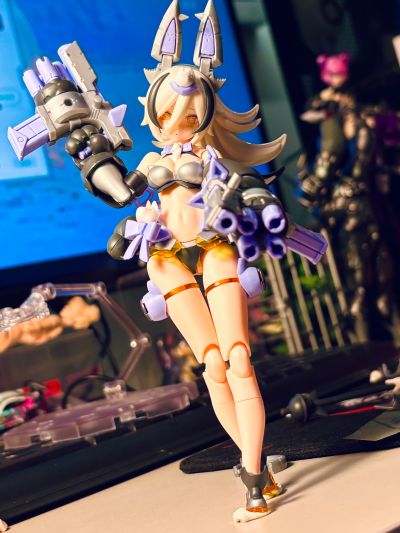 女神装置 PUNI☆MOFU 银狼