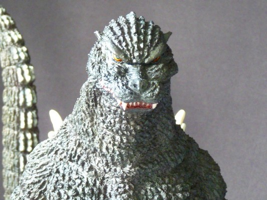 碧奥哥斯拉进击 50cm