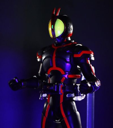 S.H.Figuarts（真骨雕制法） 假面骑士555 夜色版