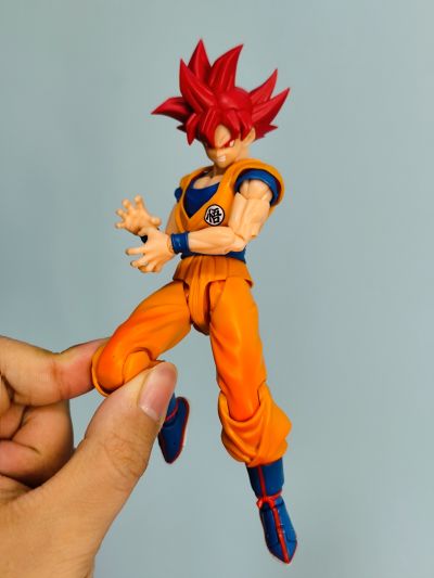 S.H.Figuarts 超级赛亚人之神 孙悟空〈身缠神之气焰的姿态〉