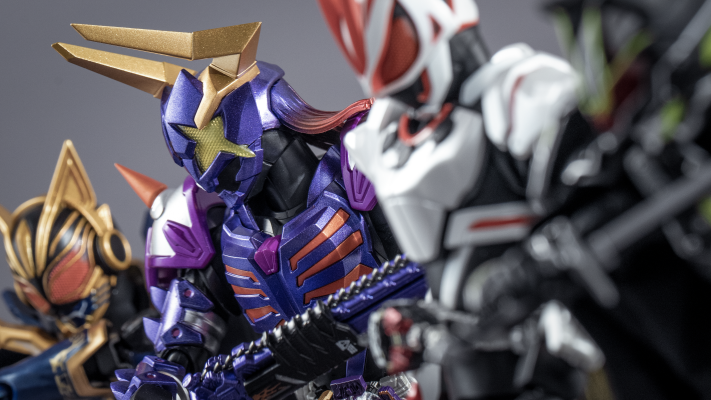 S.H.Figuarts 假面骑士极狐 推进器形态三代