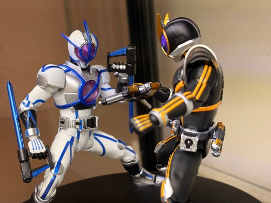 S.H.Figuarts（真骨雕制法）  假面骑士凯撒