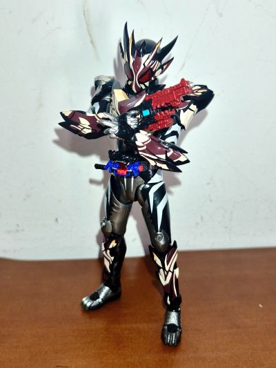S.H.Figuarts  假面骑士苦涩加布 枫糖爆裂曲奇形态
