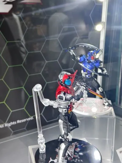 S.H.Figuarts（真骨雕制法） 假面骑士甲斗王 骑士形态 20周年纪念版
