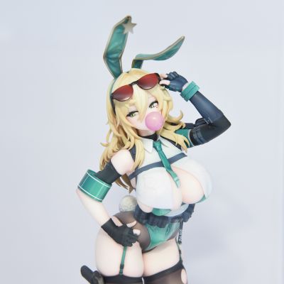 兔女郎警官_01