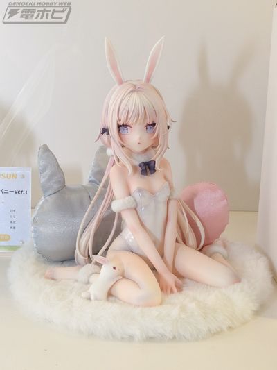 小雪 白色兔女郎