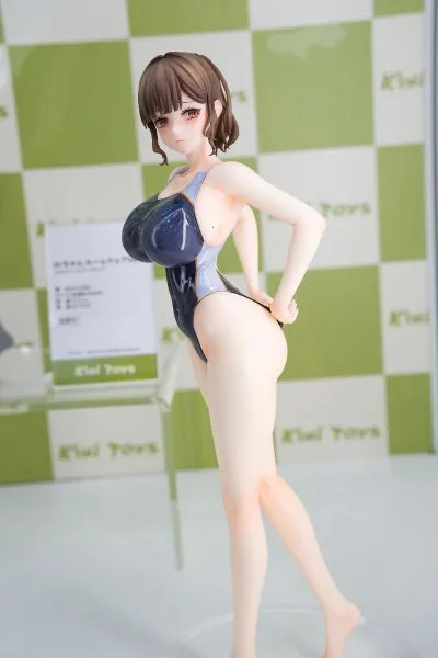 游泳部老师 穗成美
