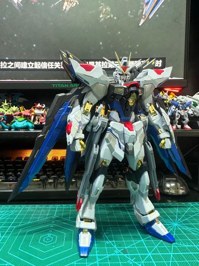 METAL BUILD 强袭自由高达 ＜重生版＞