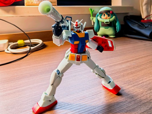 ROBOT魂＜机动战士系列＞ RX-78-2 高达 剧中版