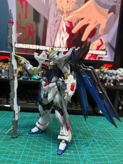 METAL BUILD 强袭自由高达 ＜重生版＞