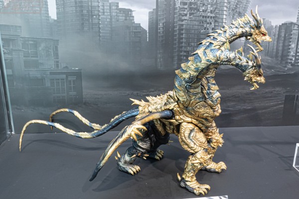 S.H.MonsterArts 凯撒基多拉