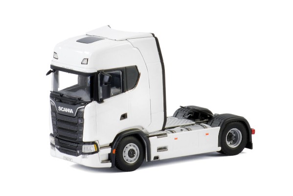 03-2003 斯堪尼亚s highline cs20h 4x2牵引卡车