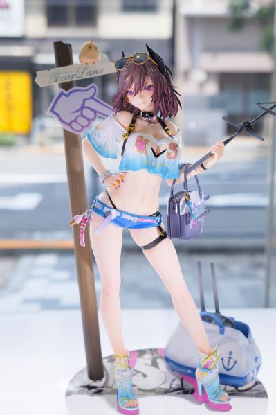 碧蓝航线 雾岛 夏日的大胆尝试