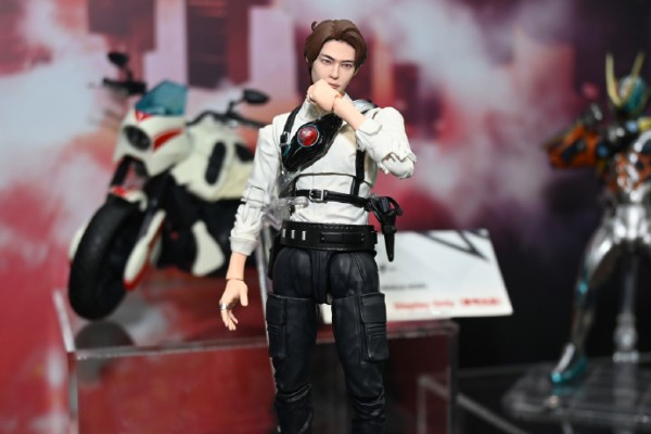 S.H.Figuarts 万津莫