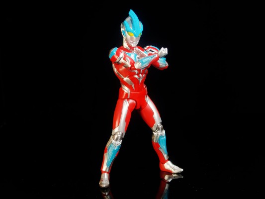 S.H.Figuarts 银河奥特曼（新生代之星）