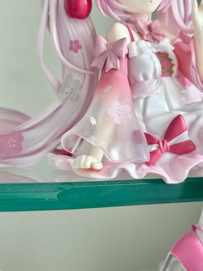 压泡面 初音未来 樱花未来 2025 眨眼