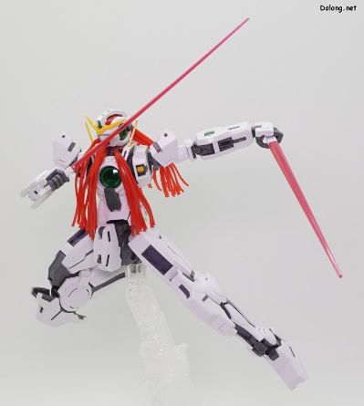 MG 1/100  高达基地专属商品  异装者高达