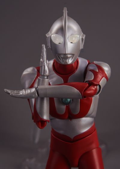 S.H.Figuarts（真骨雕制法） 奥特曼 60周年纪念版