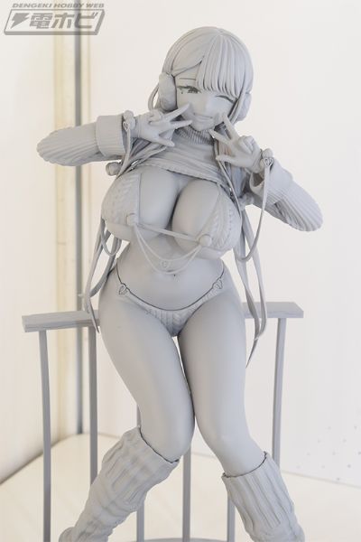 冬山朝子.冬季比基尼