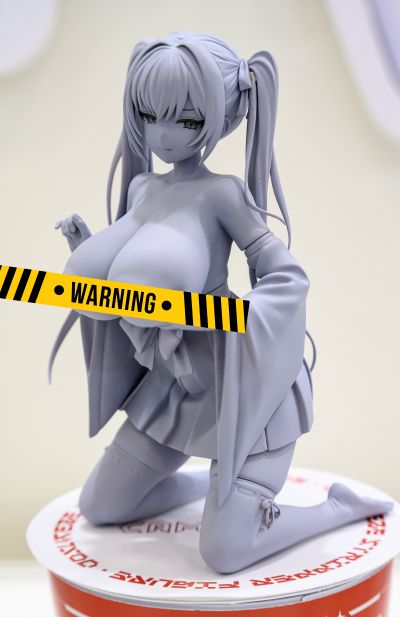 褐色小魅魔