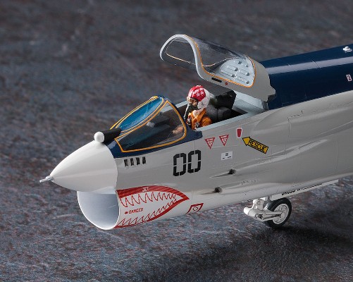 64762 战区88 F-8E 十字军战士“风间真”