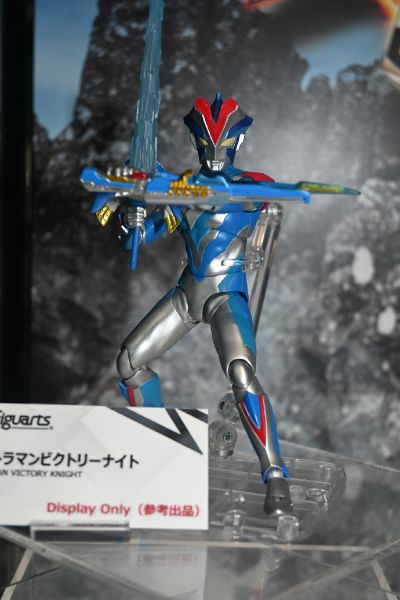 S.H.Figuarts 维克特利奥特曼 骑士形态
