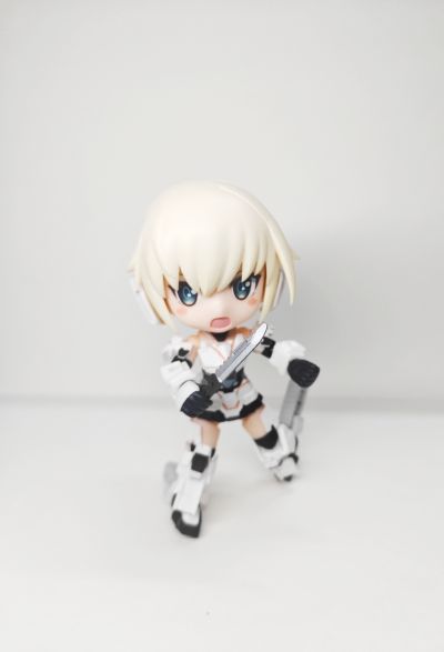 Cu-poche 	机甲少女 轰雷改