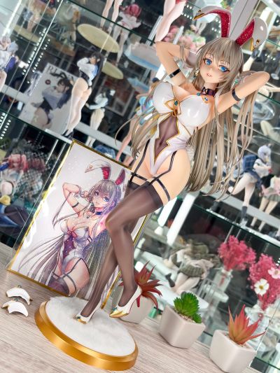 白色兔女郎姐姐