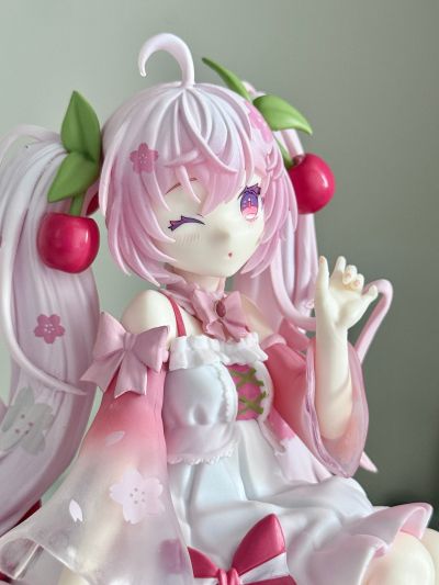 压泡面 初音未来 樱花未来 2025 眨眼