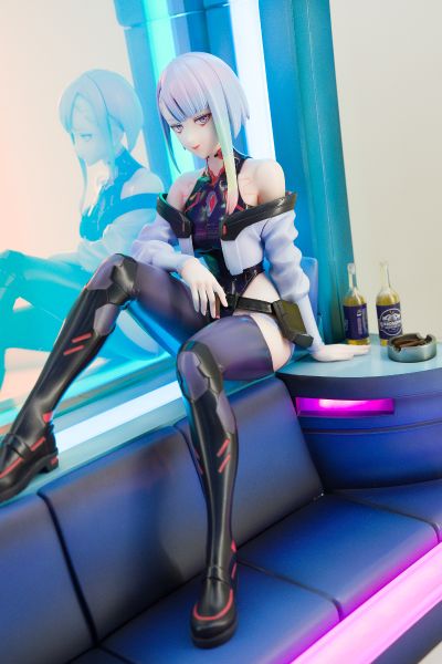 赛博朋克：边缘行者 露西